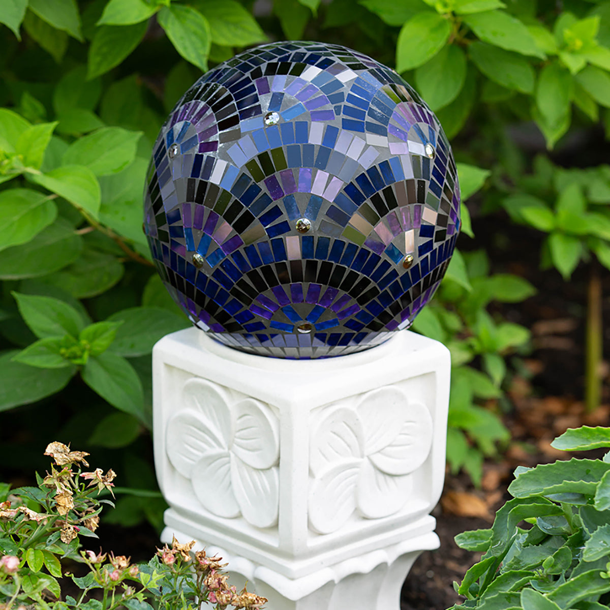 10' Purple Scallop Mosaic Gazing Globe