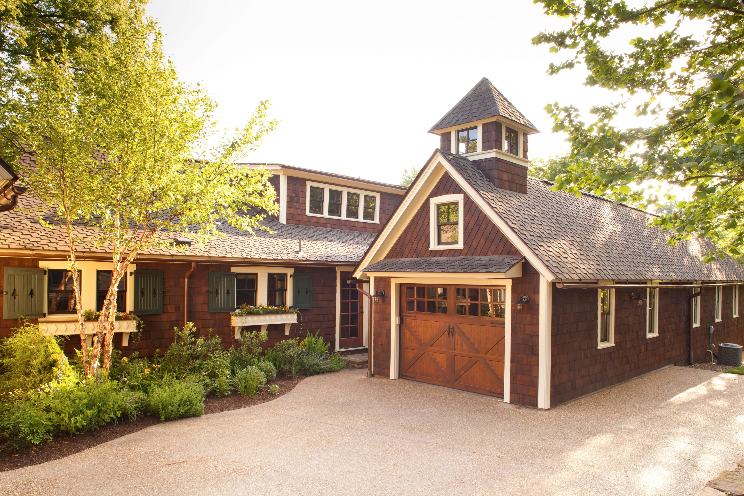 15 Driveway Ideas That Add Major Curb Appeal