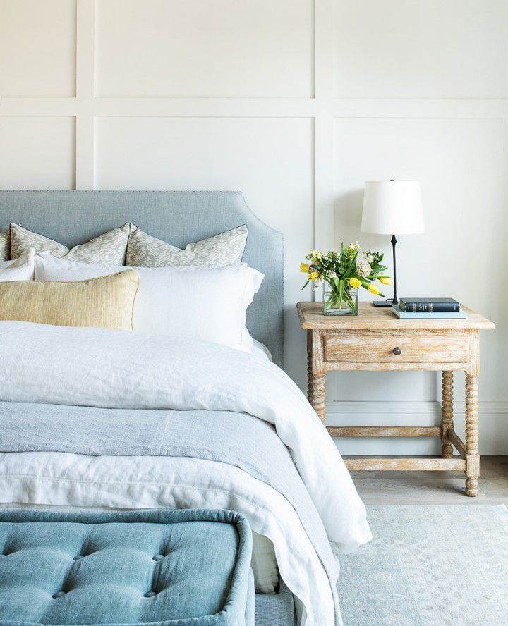 17 Ways to Decorate With Light Blue in a Bedroom