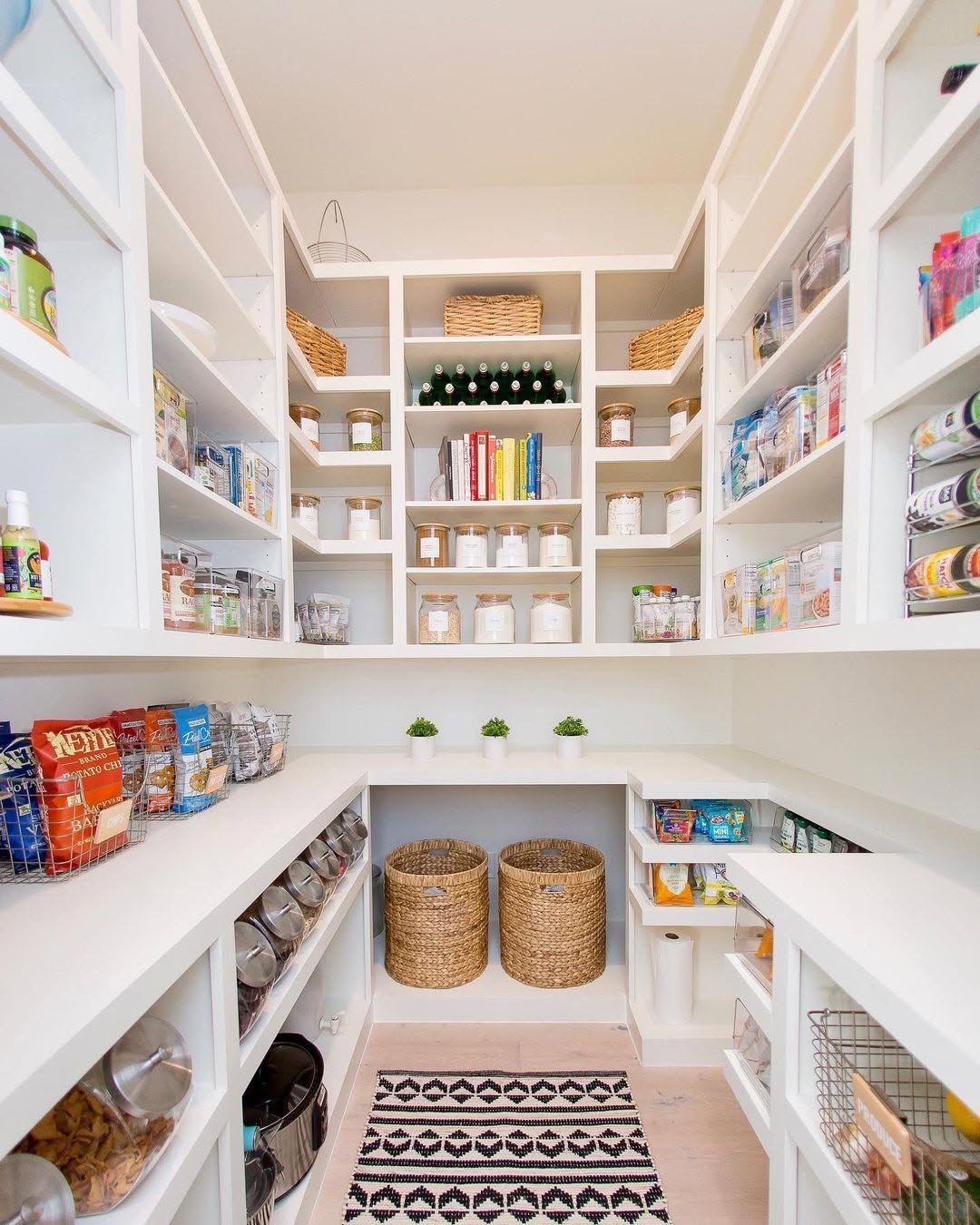19 Pantry Storage Ideas for 2026 Every Homeowner Wishes They Had in Their Kitchen