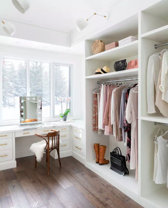 20 Beautiful Walk-In Closet Design Ideas