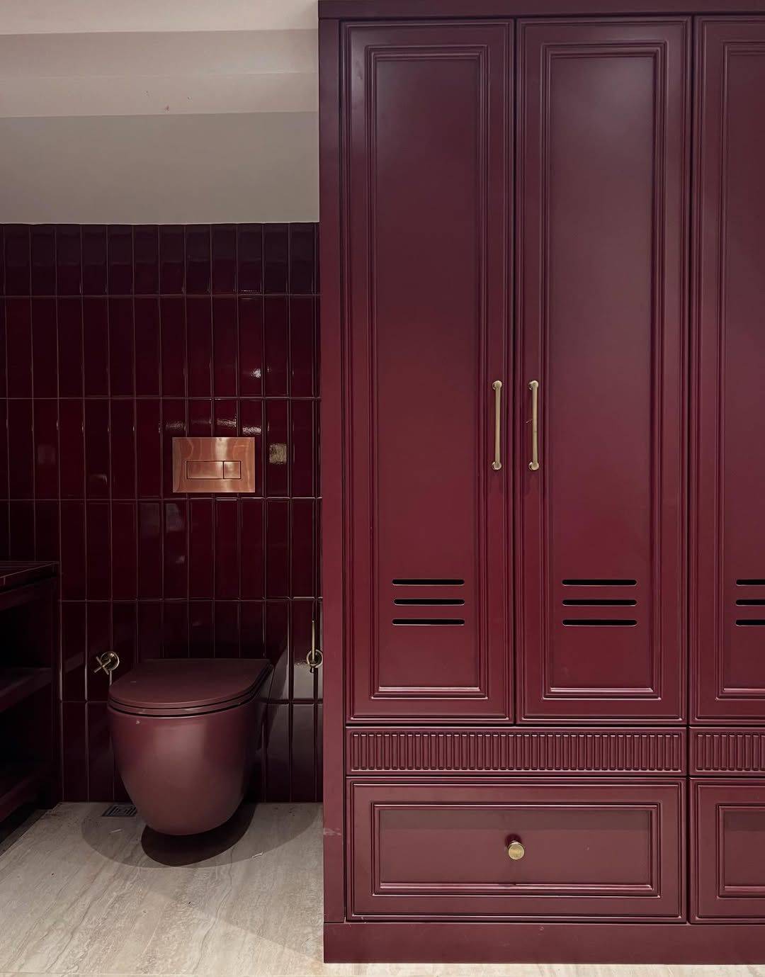 20 Burgundy Interior Ideas for 2026 That Make Neutral Rooms Feel Instantly Outdated