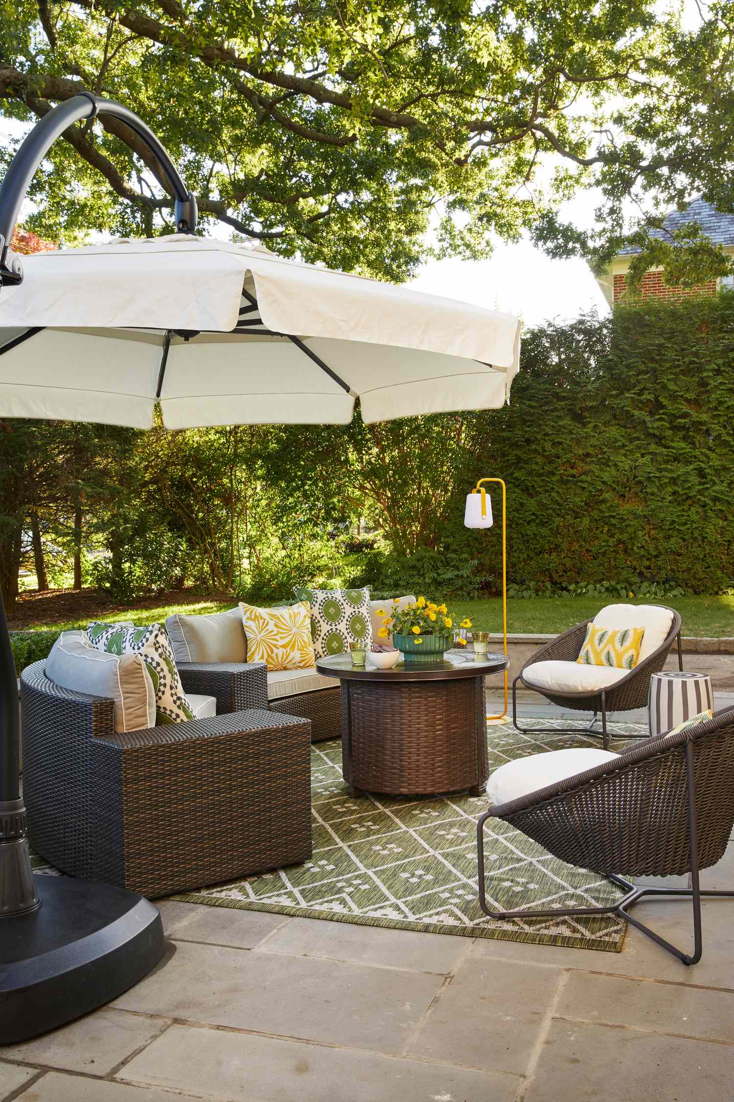 20 Concrete Patio Ideas for a Cozy Outdoor Retreat