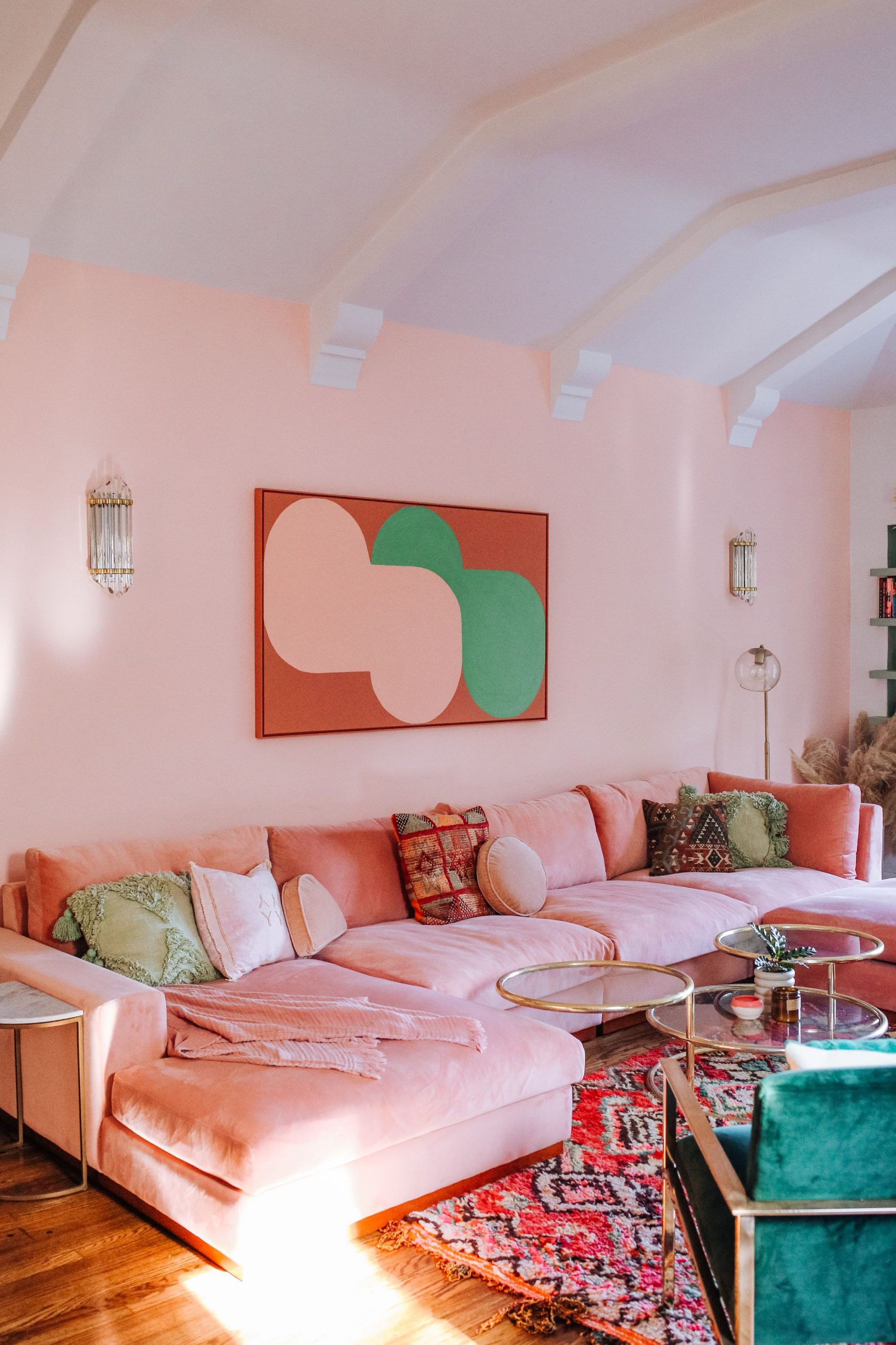 20 Pastel Living Rooms to Inspire Your Design