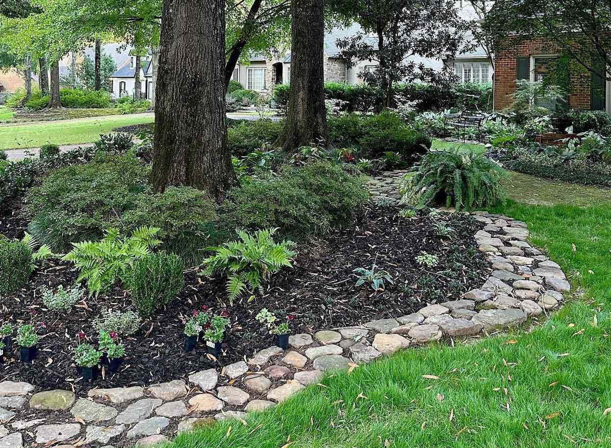 22 Garden Edging Ideas to Make Your Garden Pop