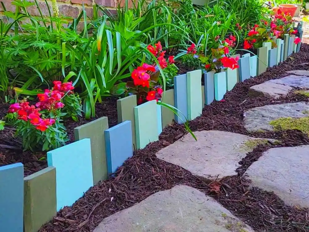 25 Best Landscaping Border Ideas for Front Yards & Gardens (2026)