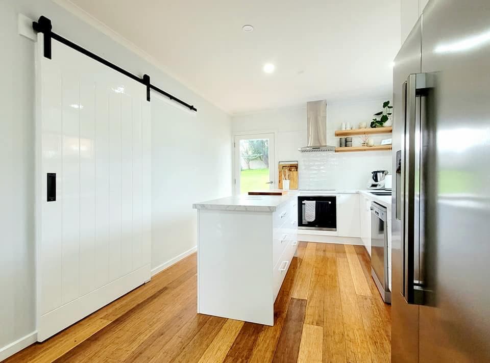 3 Ingenious Kitchen Barn Door Ideas | Rolltrak