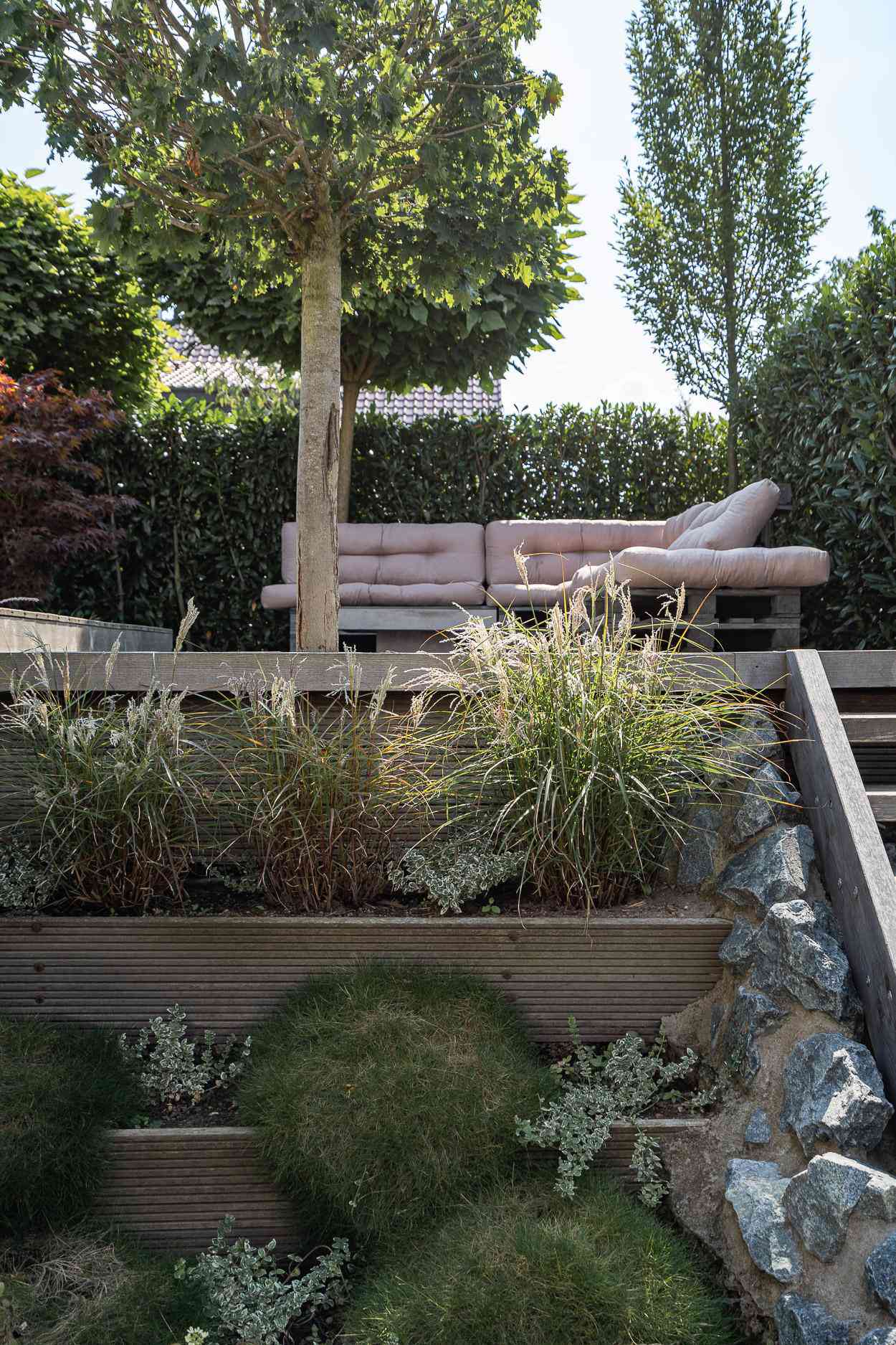 37 Retaining Wall Ideas Perfect for Sloped Backyards