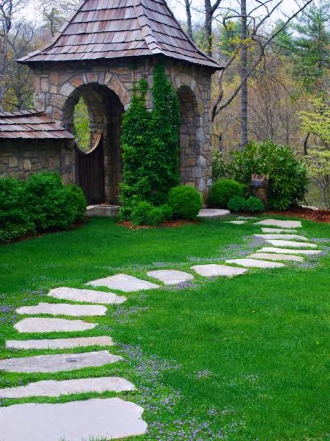 40 Beautiful Pathways and Walkways | HGTV