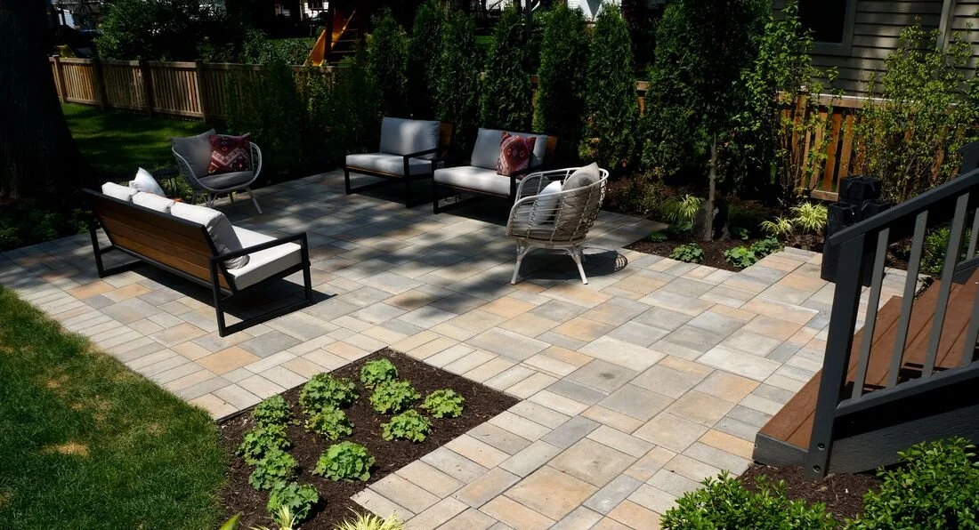 5 Ways to Achieve a Mid-Century Brick Patio in Hinsdale, IL | Montano's Landscaping