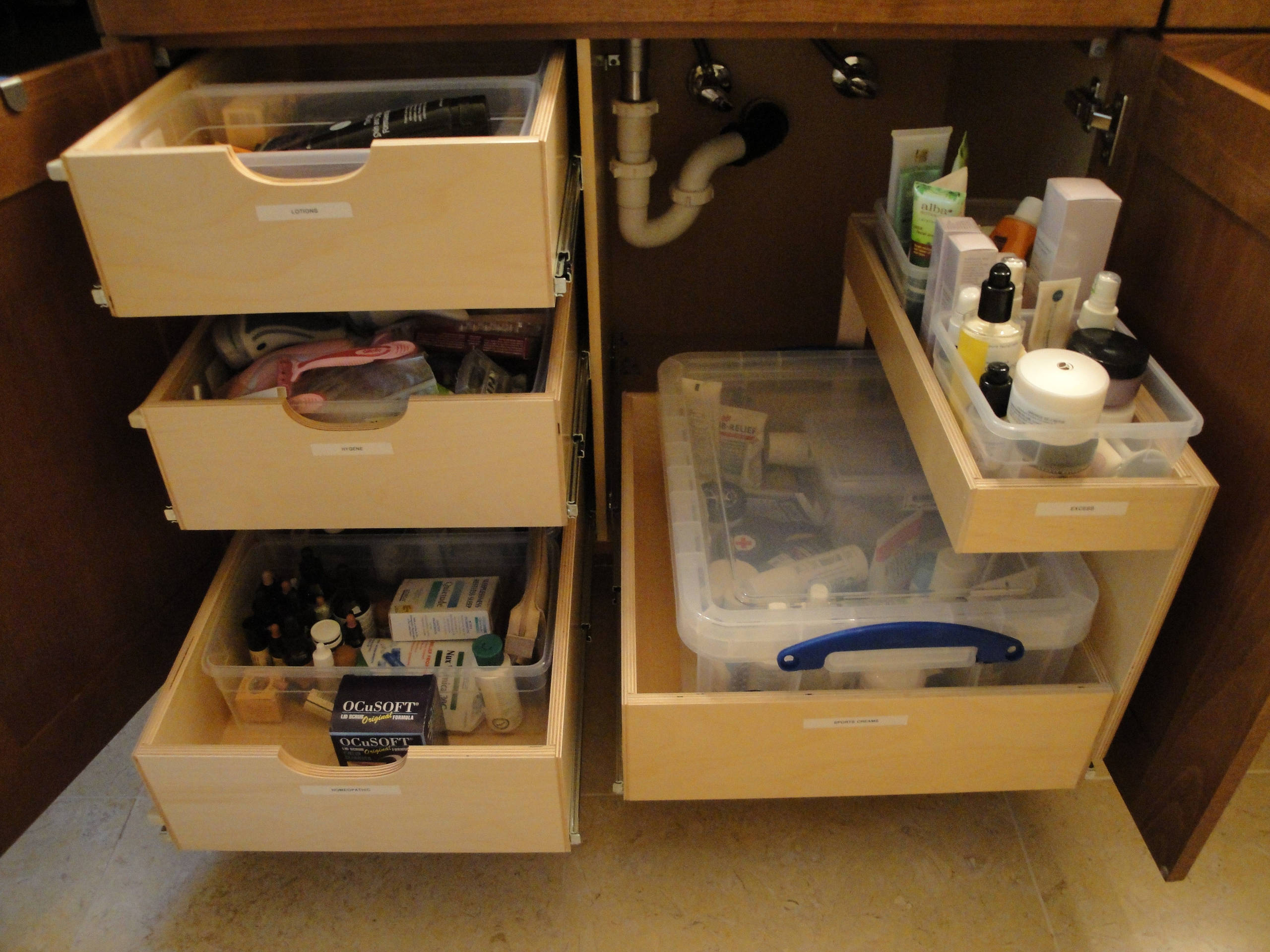 6 Clever Ways to Fit More Storage into Your Bathroom | Houzz IE