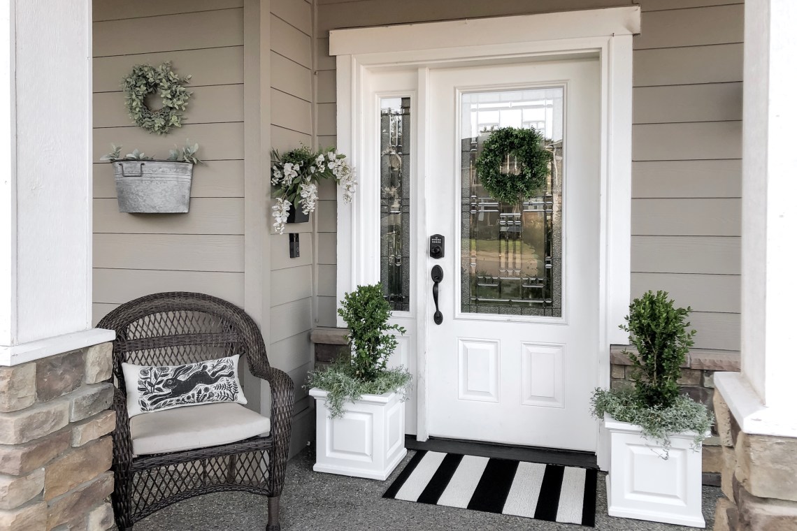 A Bright & Simple Cottage Style Front Porch Refresh - Rain and Pine