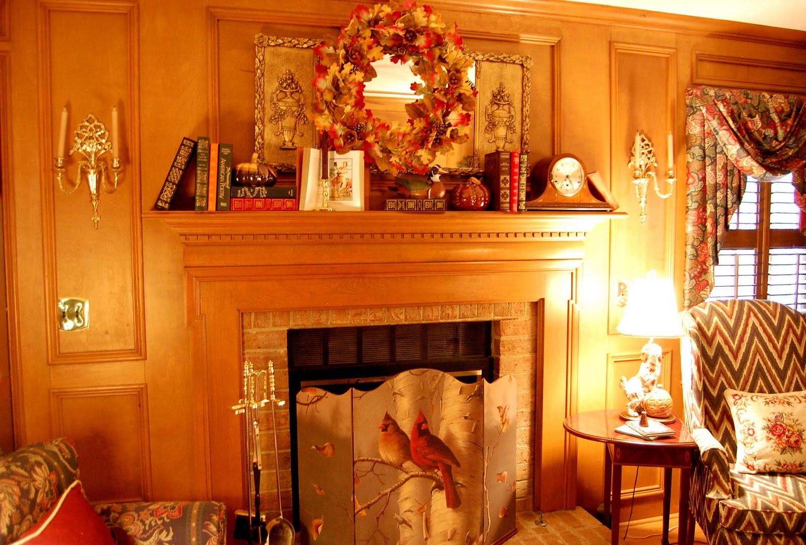 A Fall Mantel for the Family Room – Between Naps on the Porch