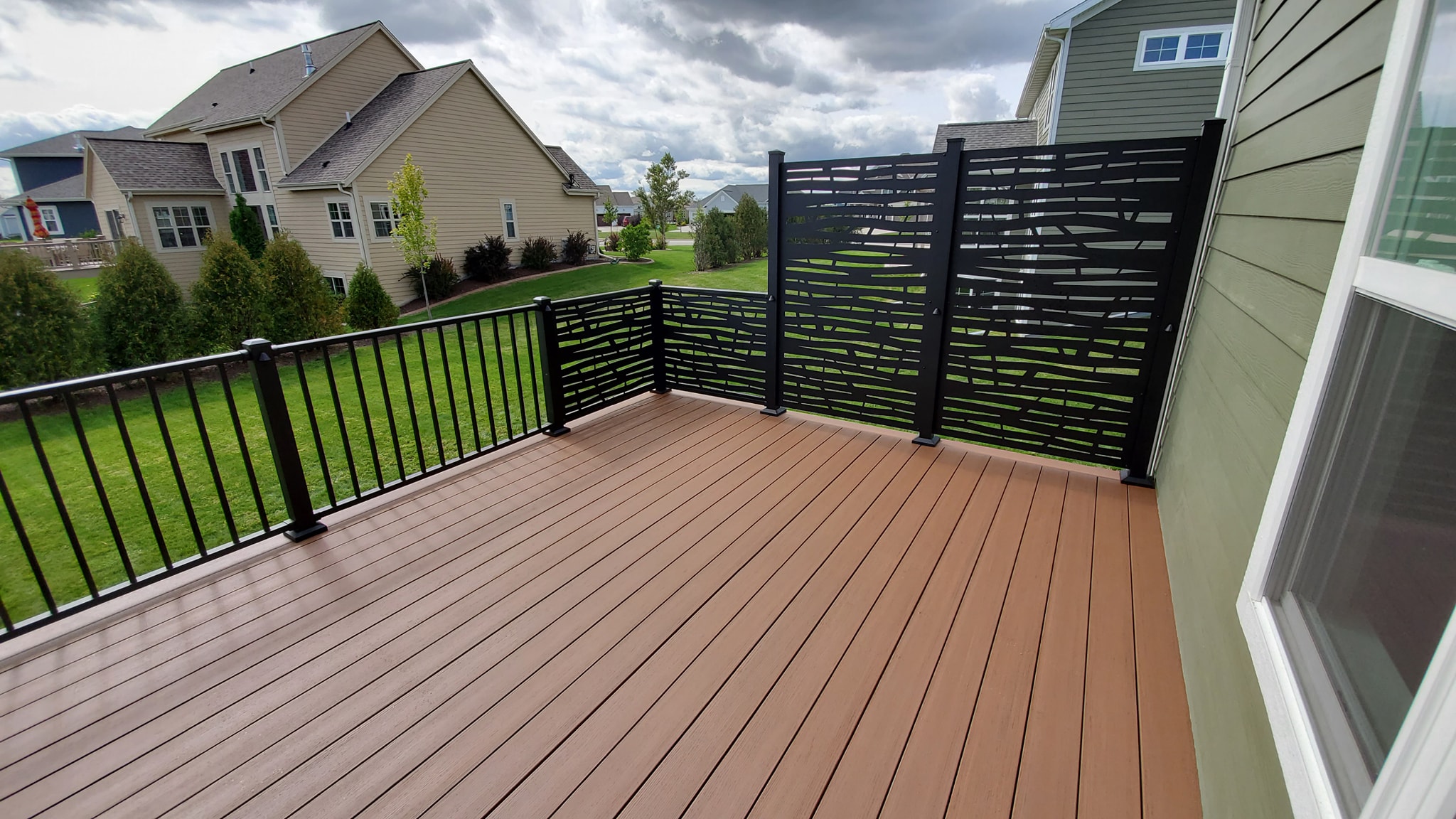Azek Deck w/ Privacy Screen – Kirch Improvements, LLC