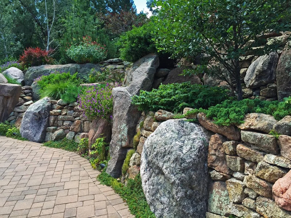 Boulders, Retaining Walls, Custom Stonework — Twisted Vine Design
