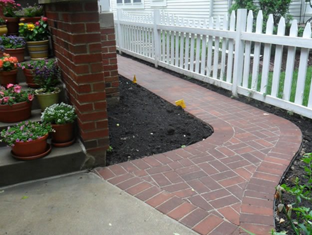 Brick Walkway Ideas - Landscaping Network