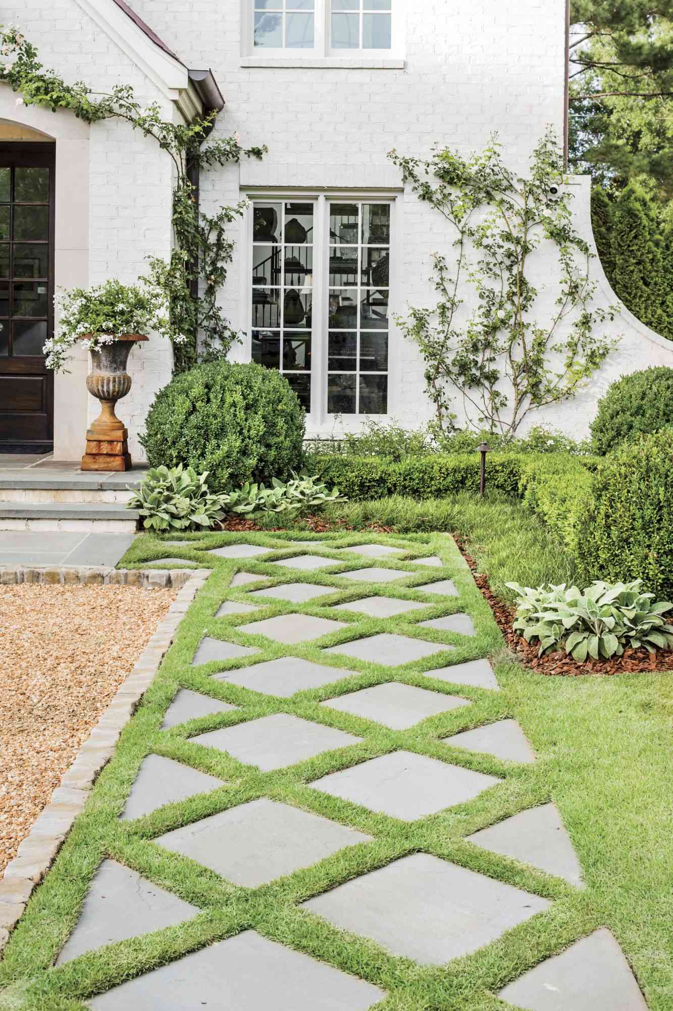 Cheap Front House Landscaping 10 Budget Front Yard Landscaping Ideas Real Homes
