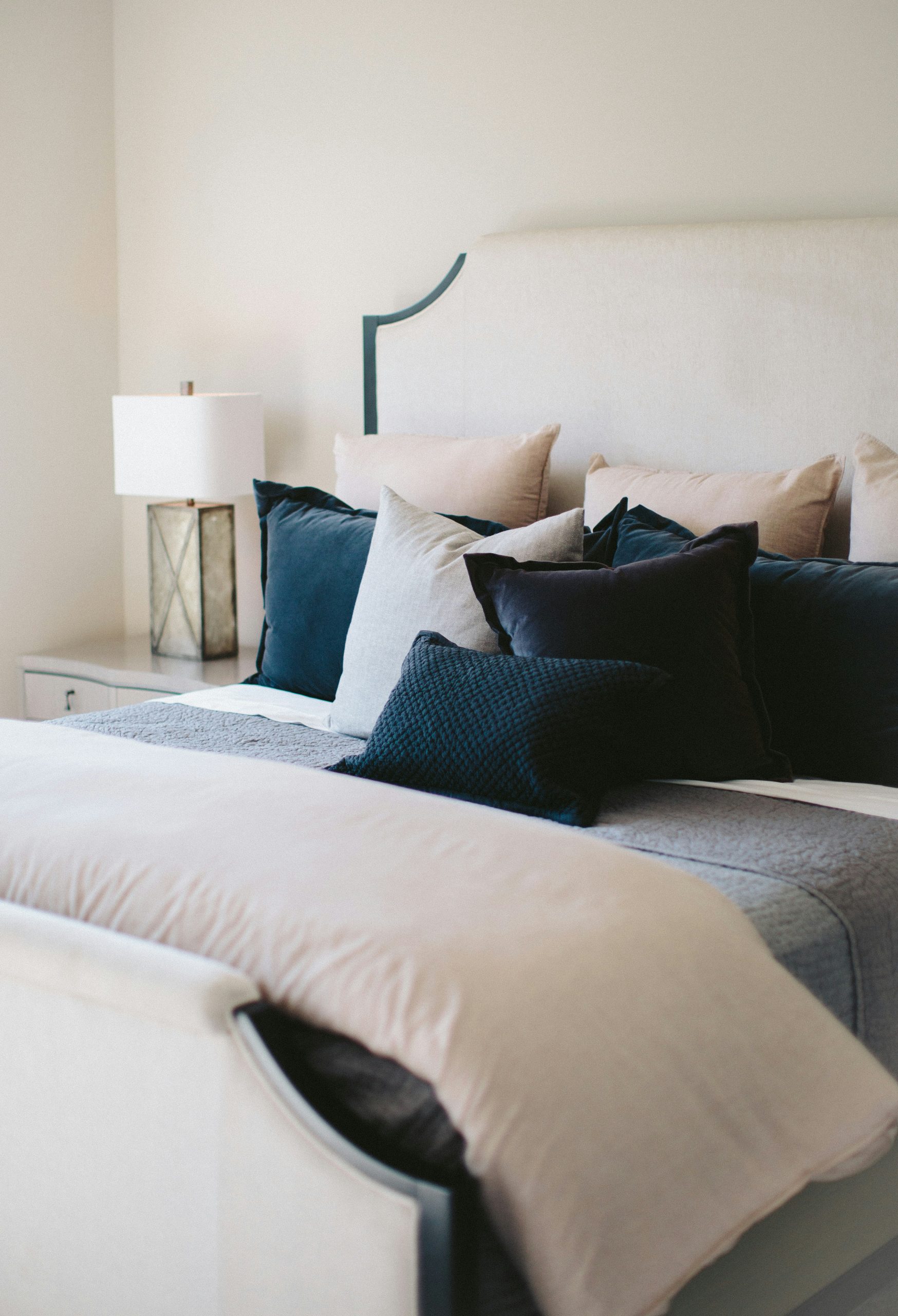 Cozy neutral bedroom