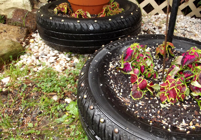 DIY: Make a Flower Pot with an Old Tire — Live Colorful