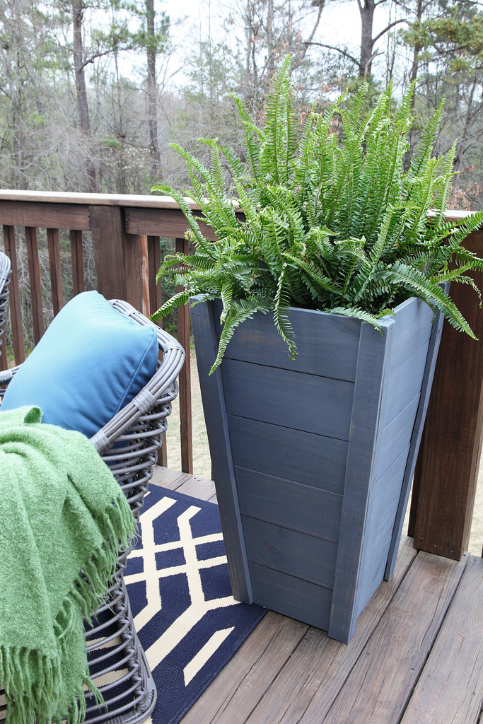 DIY Planter Box Ideas To Welcome Spring And Summer With