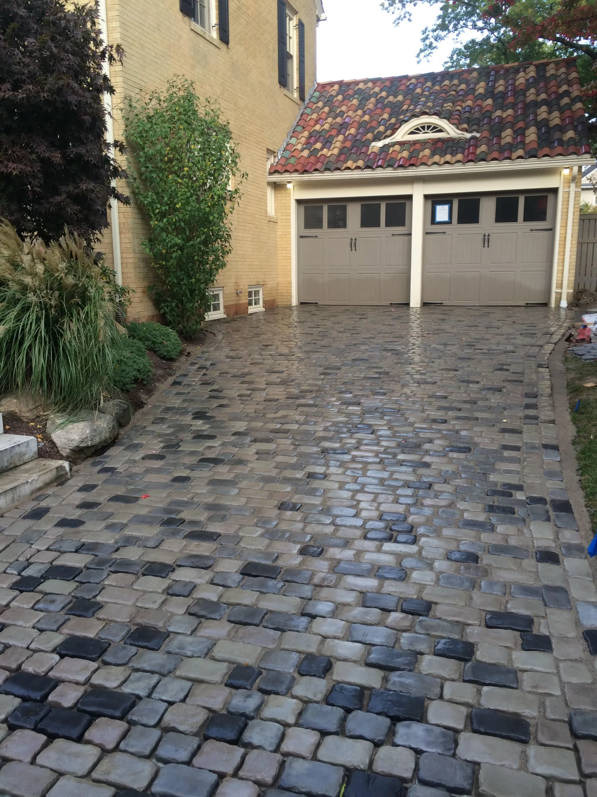 Driveway Design and Paving Experts in Tiverton, RI | GrandScapes
