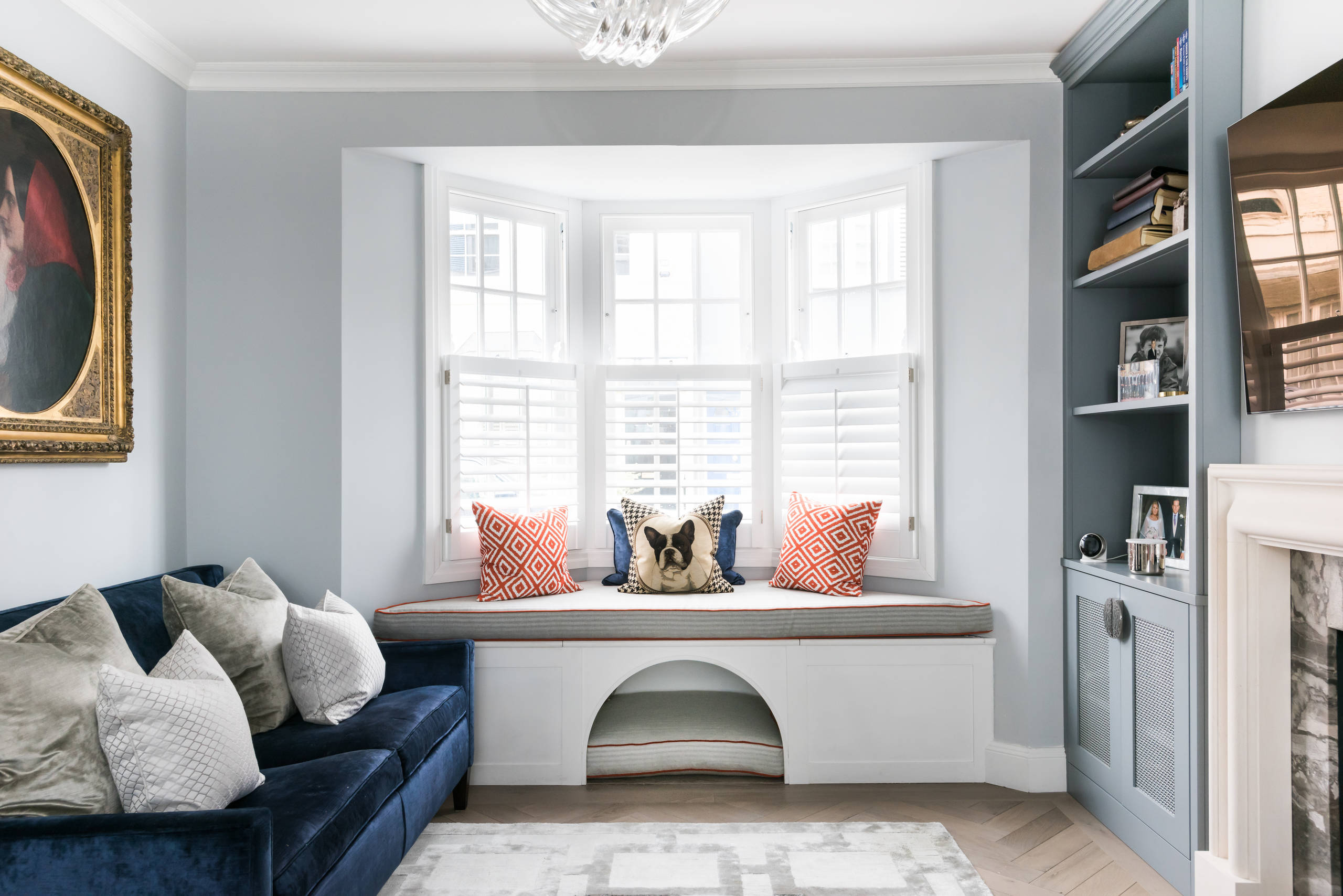 Expert Ways to Integrate Your Dog's Bed into Your Home | Houzz IE