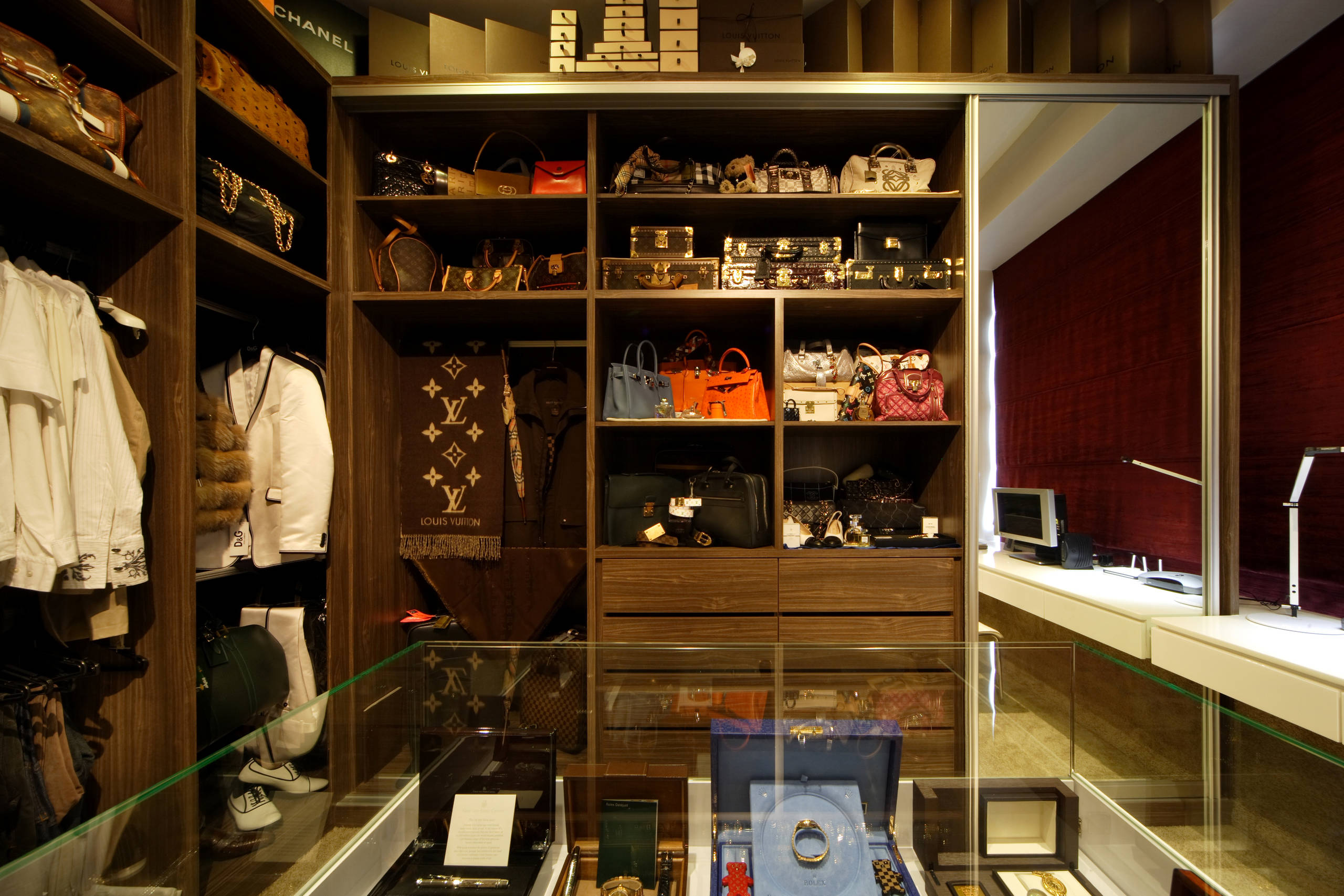 Get it in the Bag: Storage Tips for Your Designer Bag Collection