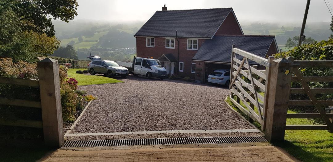Gravel On A Sloping Driveway | Read How To Keep It In Place : Beauxfort