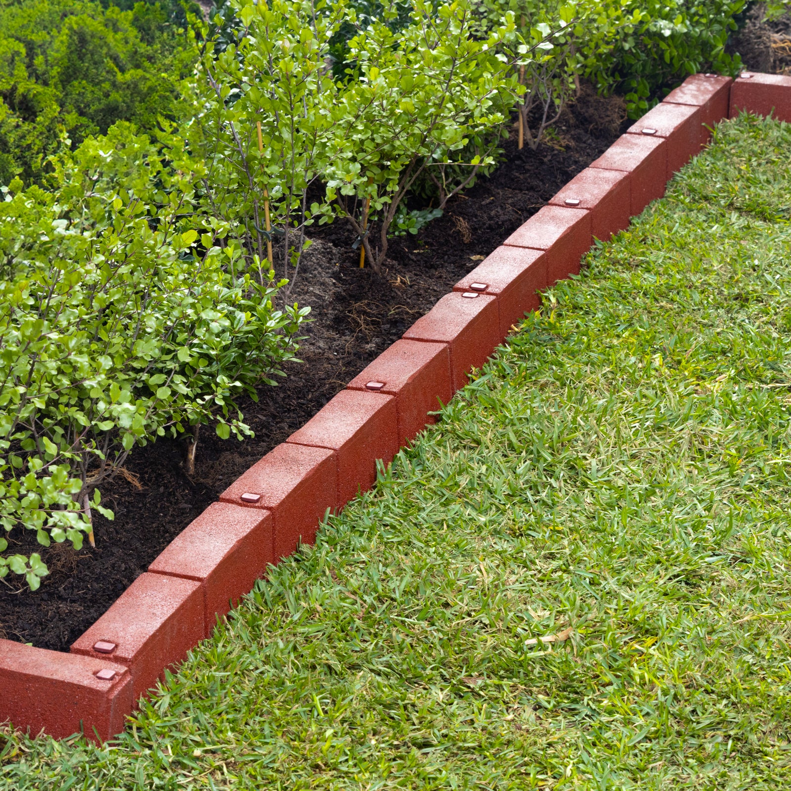 Heritage Brick Rubber Garden Edging – Tuscan Path