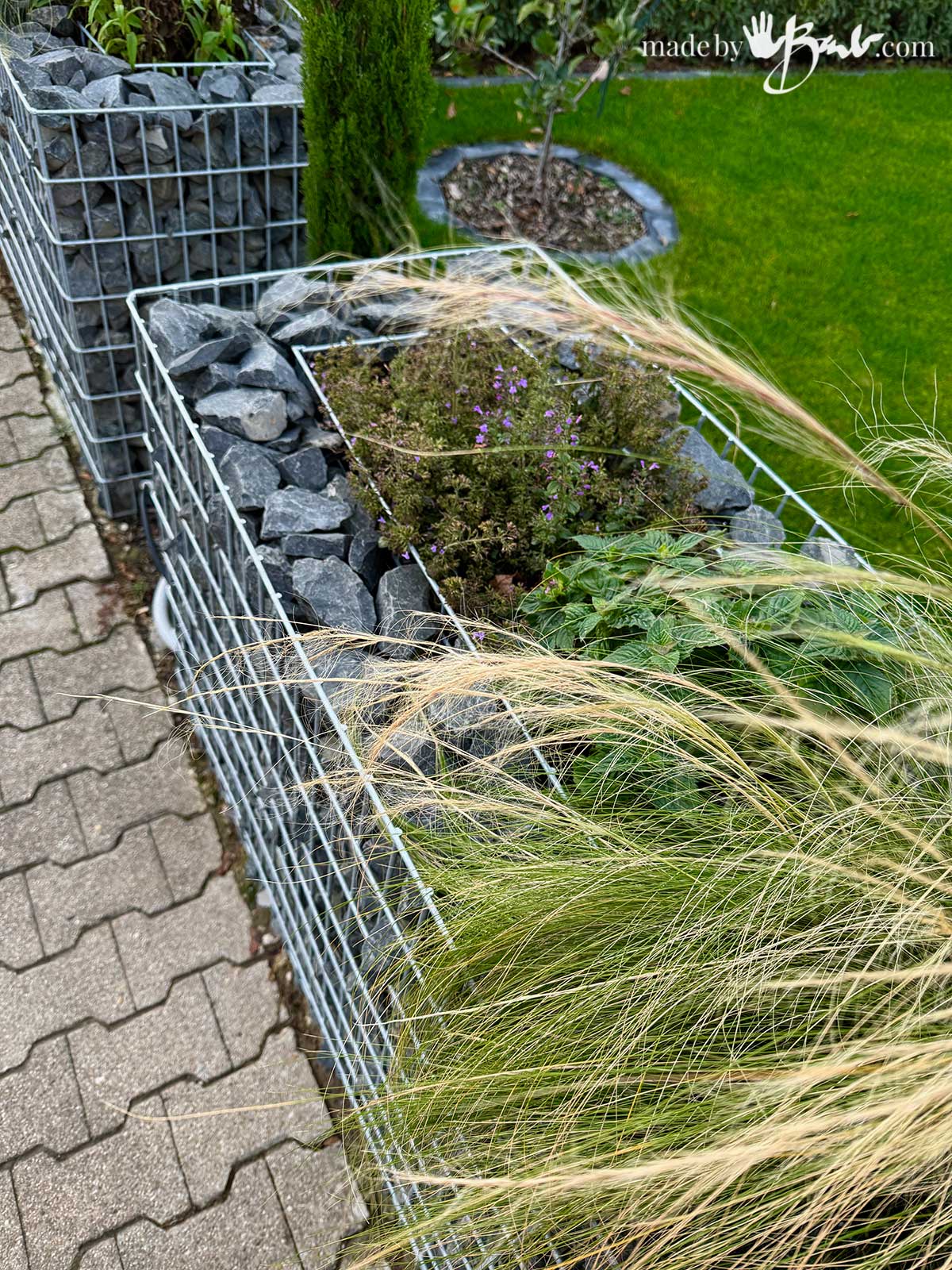 How to easily make a Gabion Planter - Made By Barb - fast, cheap