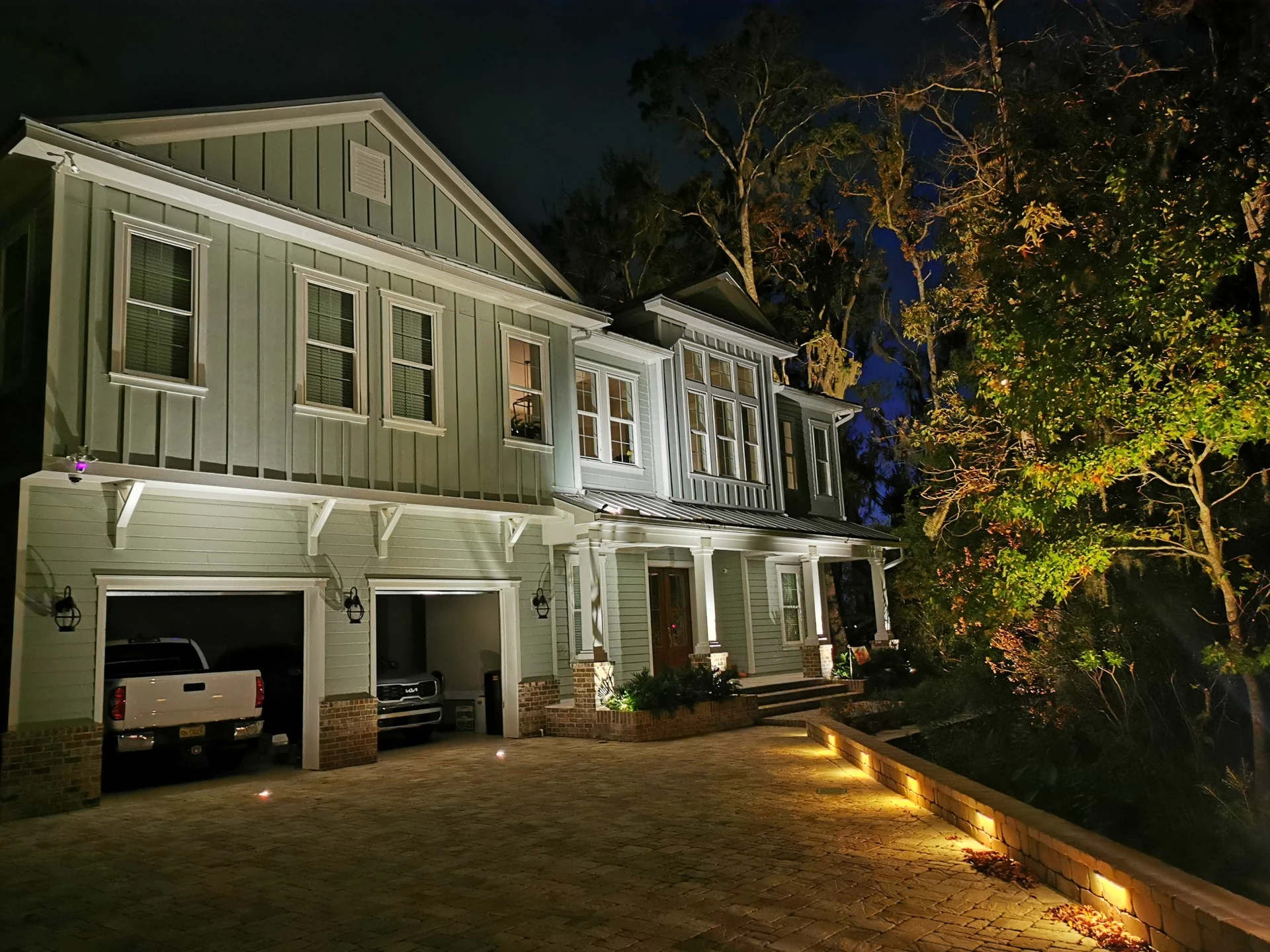 How to Light Your Front Entryway & Driveway | Pro Lighting Outdoors, LLC