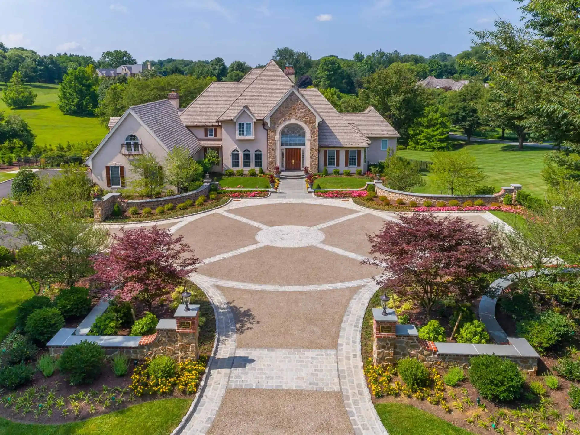 Landscape Design & Grand Entrance Ways in Greenville, DE | DiSabatino Landscaping