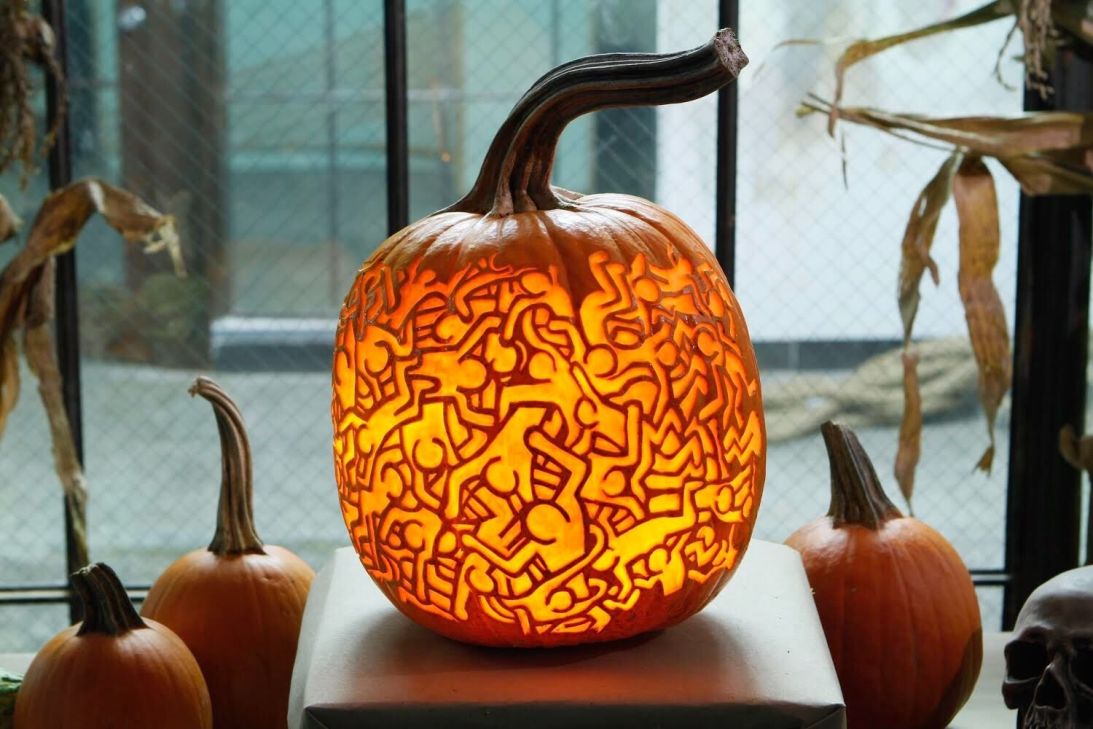 Pumpkin carving art: Maniac artists create intricate masterpieces | CNN