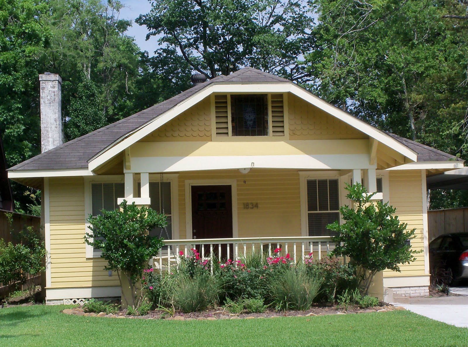 SUSAN'S COLORFUL LIFE: Colorful Yellow Houses