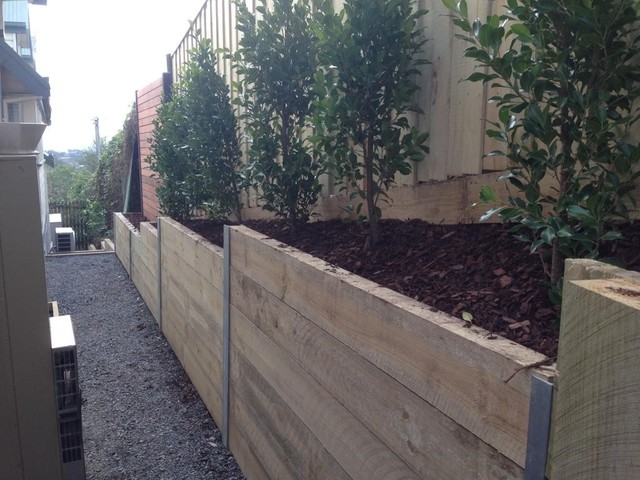 Timber retaining wall with steps - Country - Garden - Melbourne - by TetraWal | Houzz AU