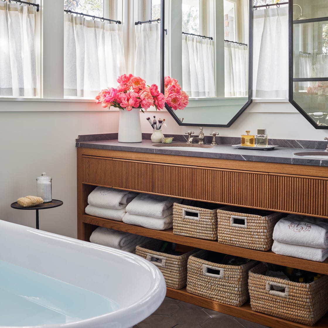 Towel Bar Over The Toilet Towel Storage Ideas Towel Bar Ways To Store Towels In Bathroom 32 Smart And Pretty