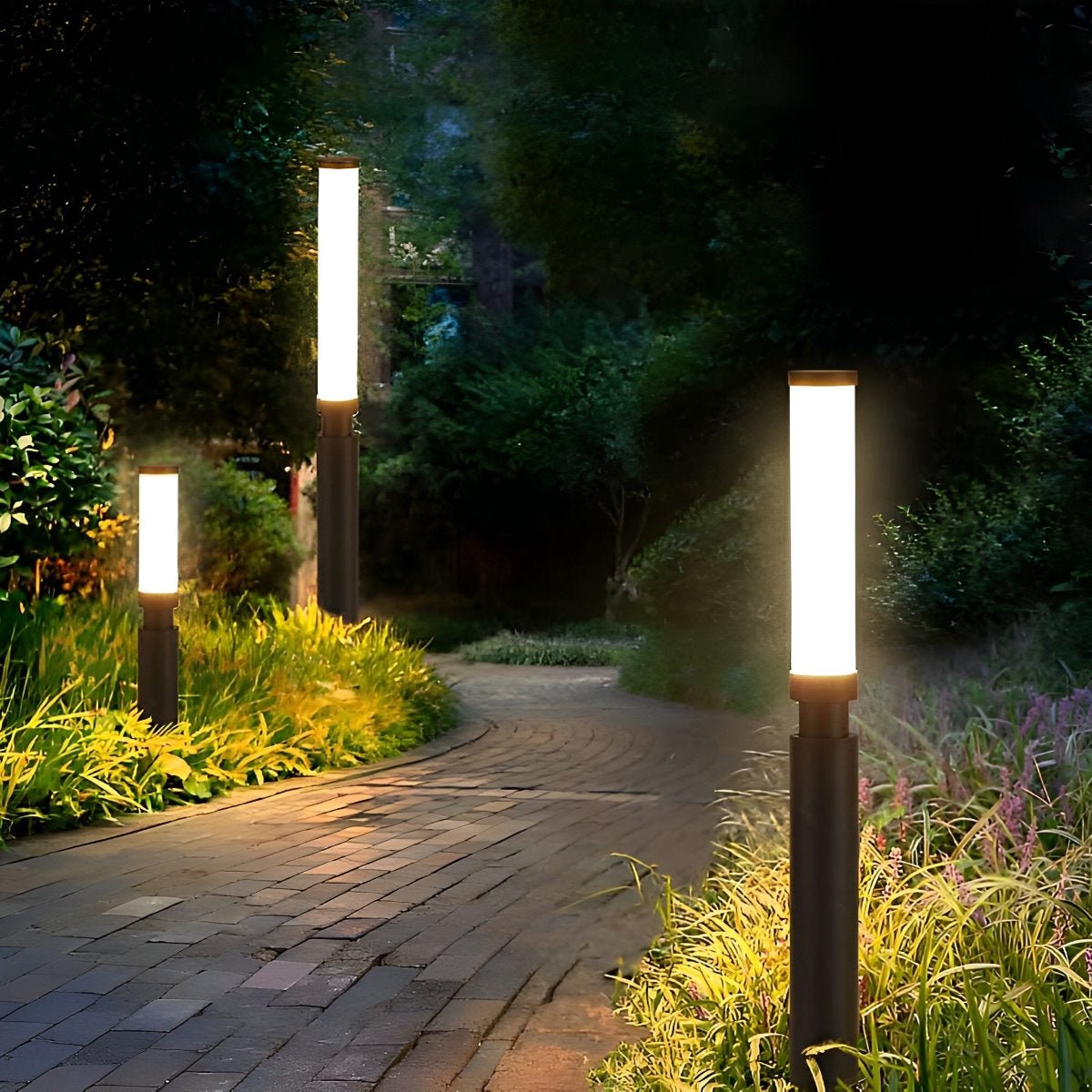 Waterproof Modern Cylinder Long Barrel Column Post Lights Pillar Light