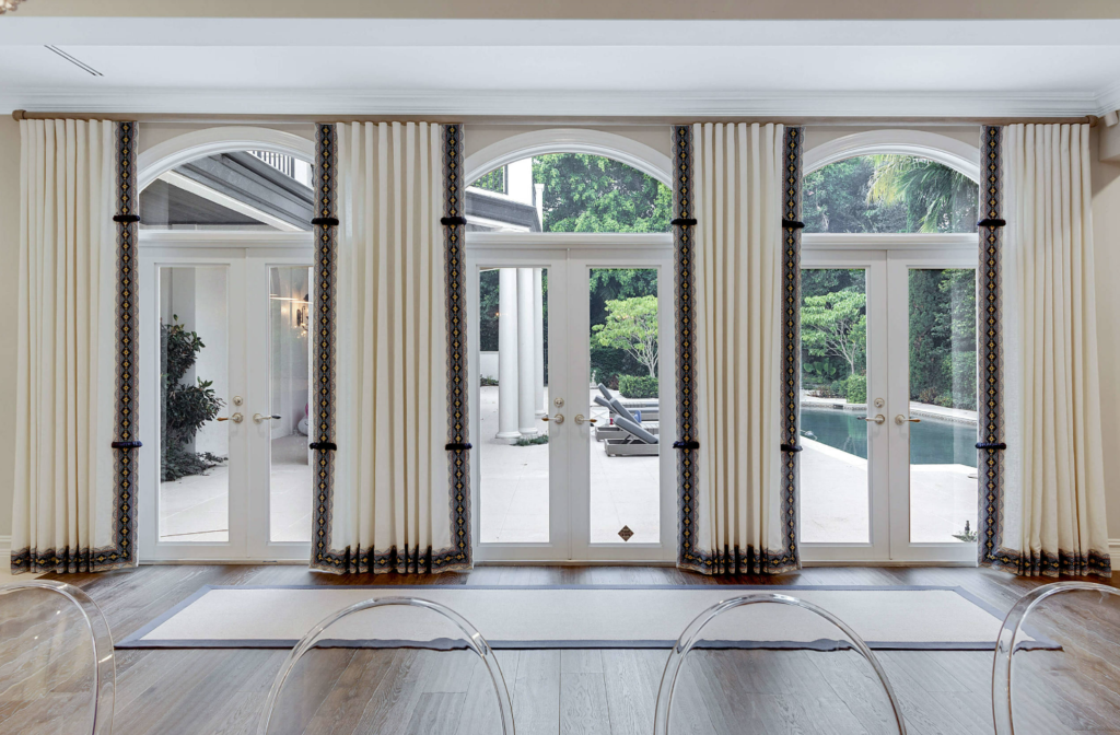 Window Treatments for Patio Doors: Ideas, Photos & Tips