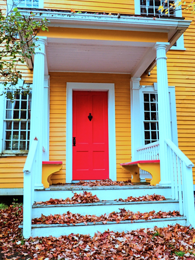 Your Front Door: Make a Great First Impression - Town & Country Living
