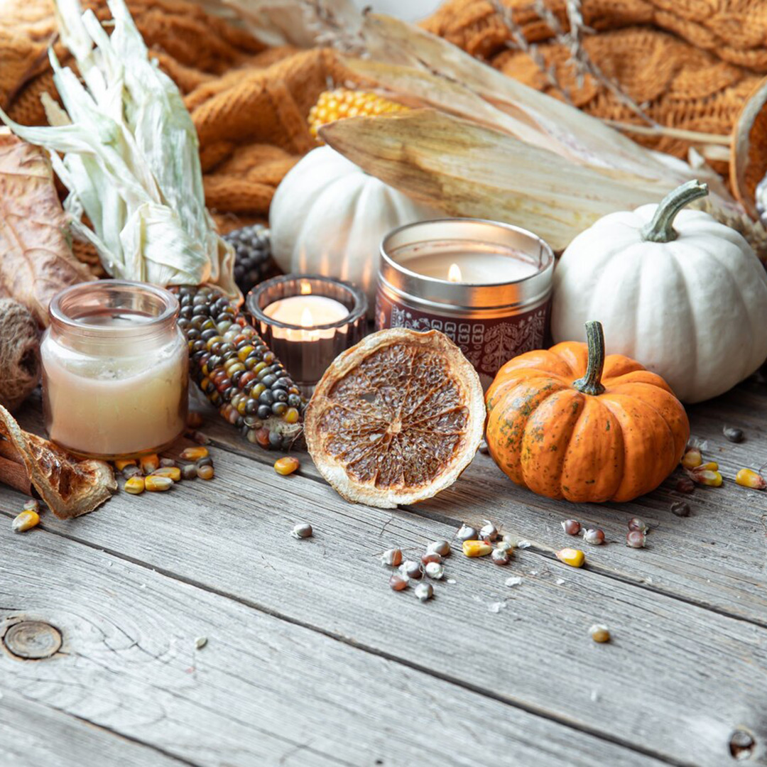 10 Aesthetic Ways For You To Decorate Your Fireplace This Fall