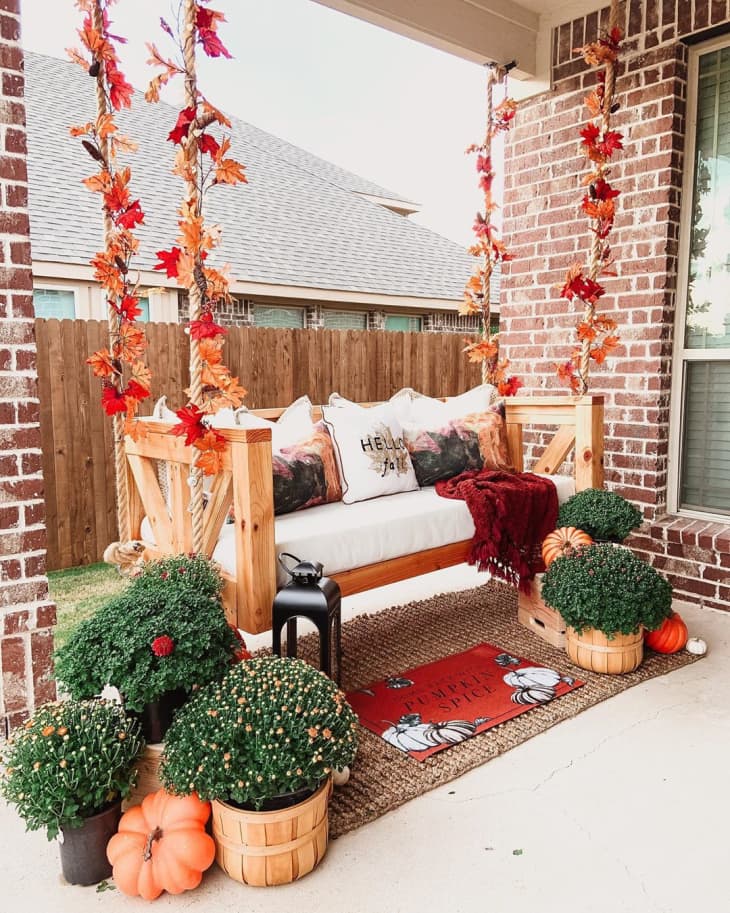 10 Fun Fall Patio Ideas - How to Decorate Your Patio for Autumn | Apartment Therapy