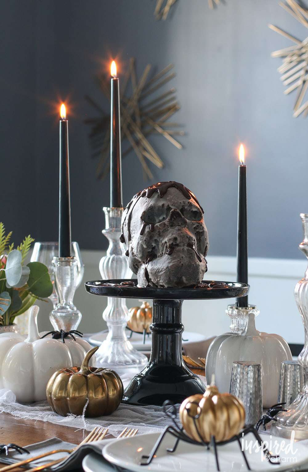 18 Halloween Centerpiece Ideas That Will Wow Your Party Guests