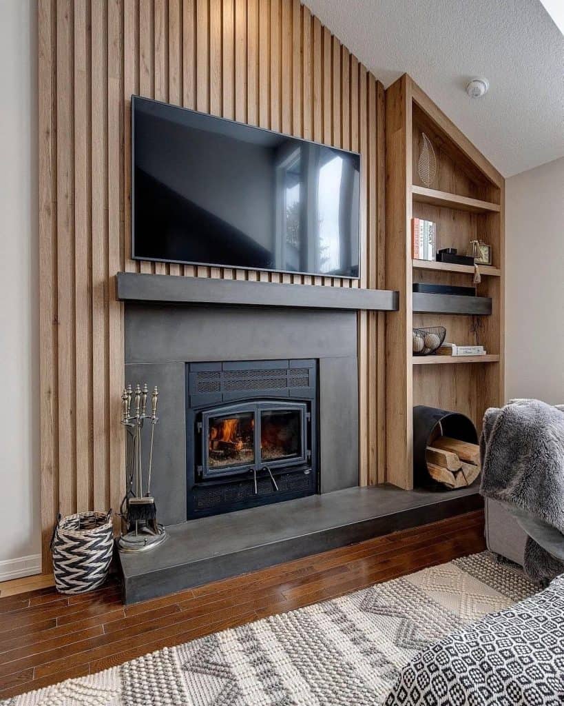 20 Modern Shiplap Fireplace Inspirations: A Perfect Blend of Contemporary Design and Comfort – Inspirations at Your Fingertips