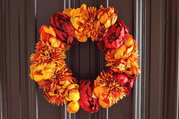 22 DIY Fall Wreaths That Are Easy to Make & Beautiful | Apartment Therapy