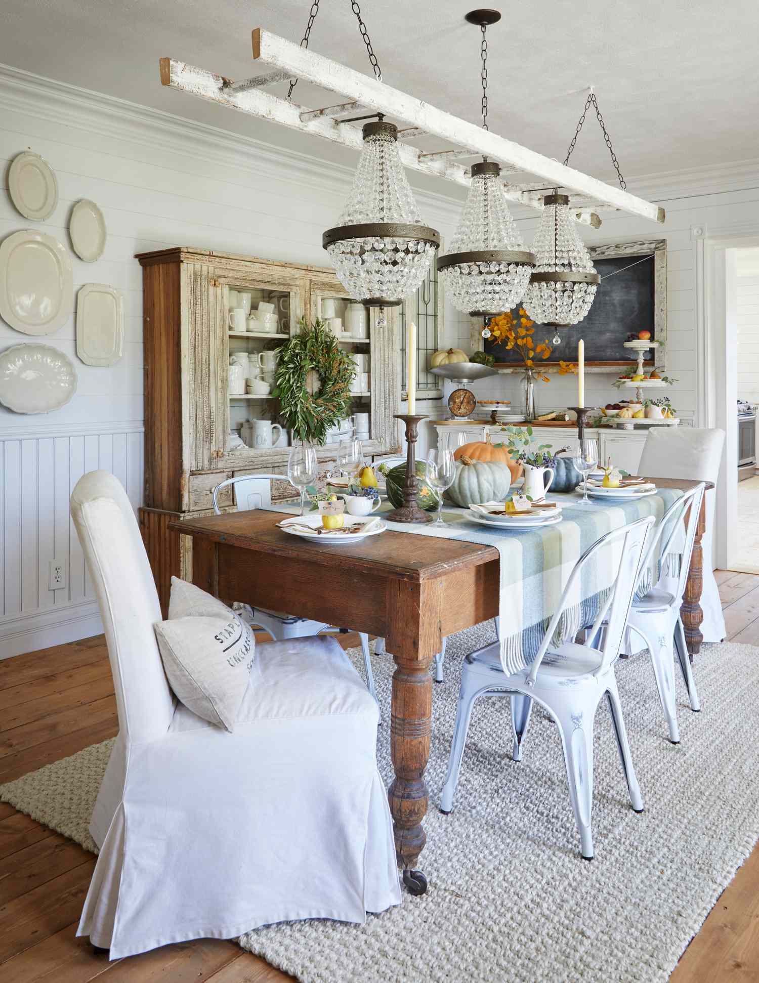 23 Gorgeous Fall Table Decor Ideas for Every Design Style