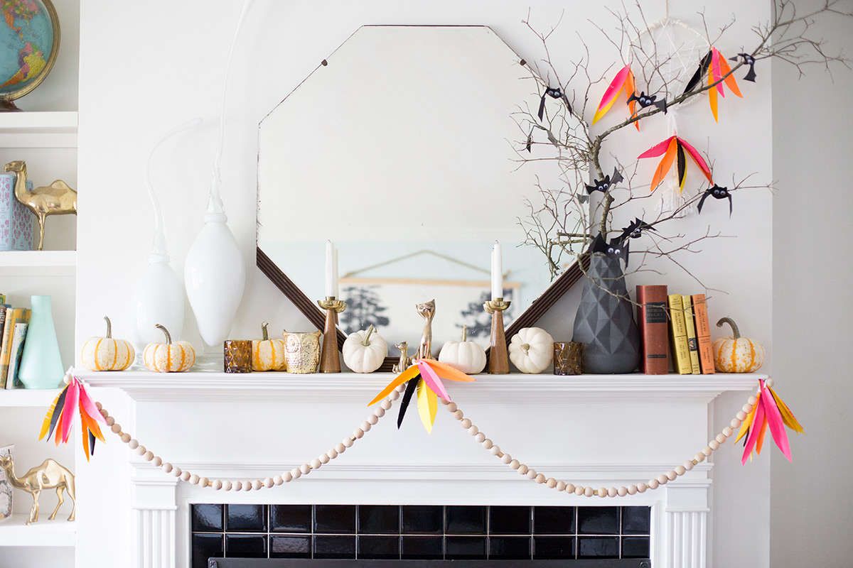 24 Fall Mantel Decorating Ideas for a Cozy, Autumnal Space