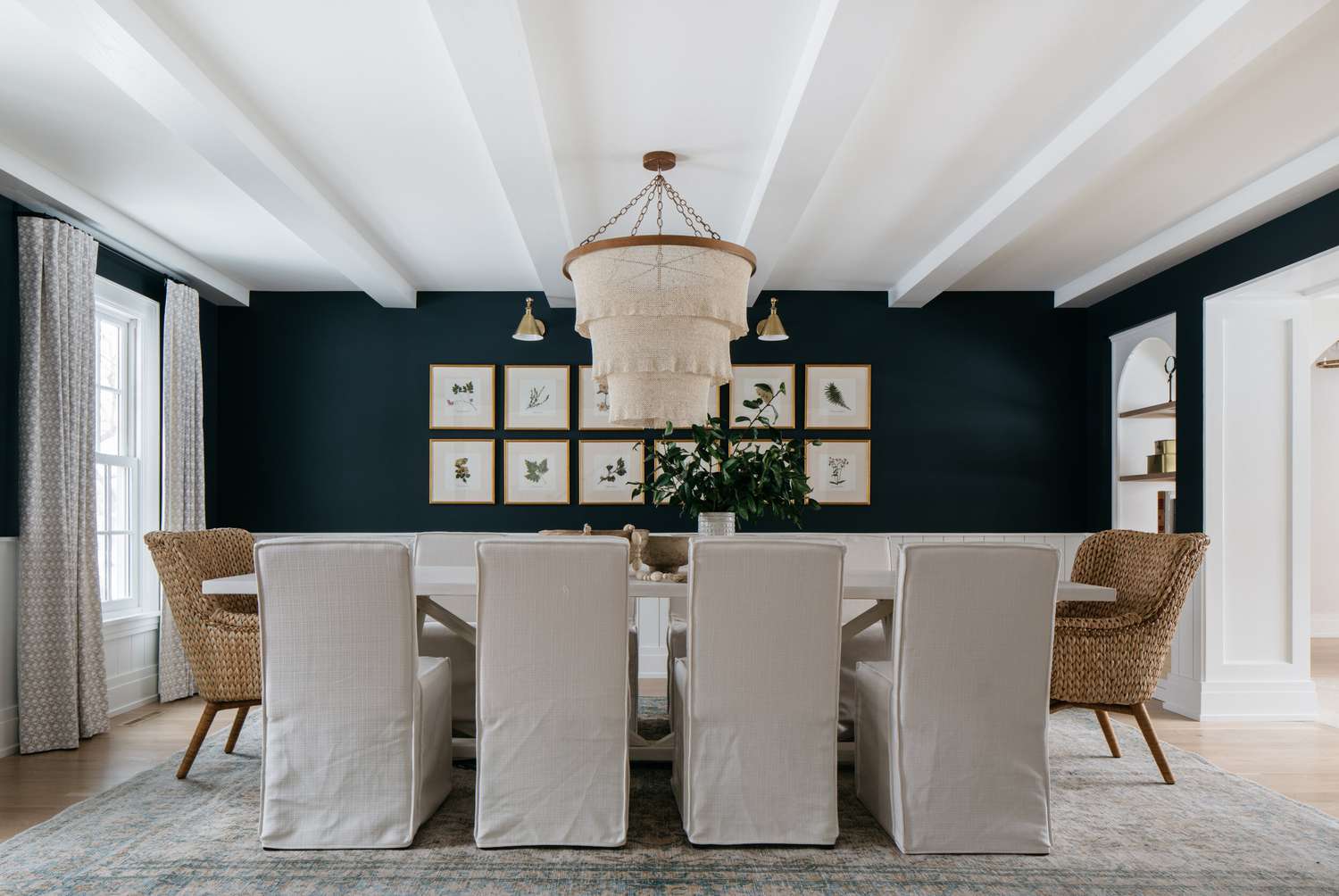 32 Dining Room Wainscoting Ideas to Elevate the Space