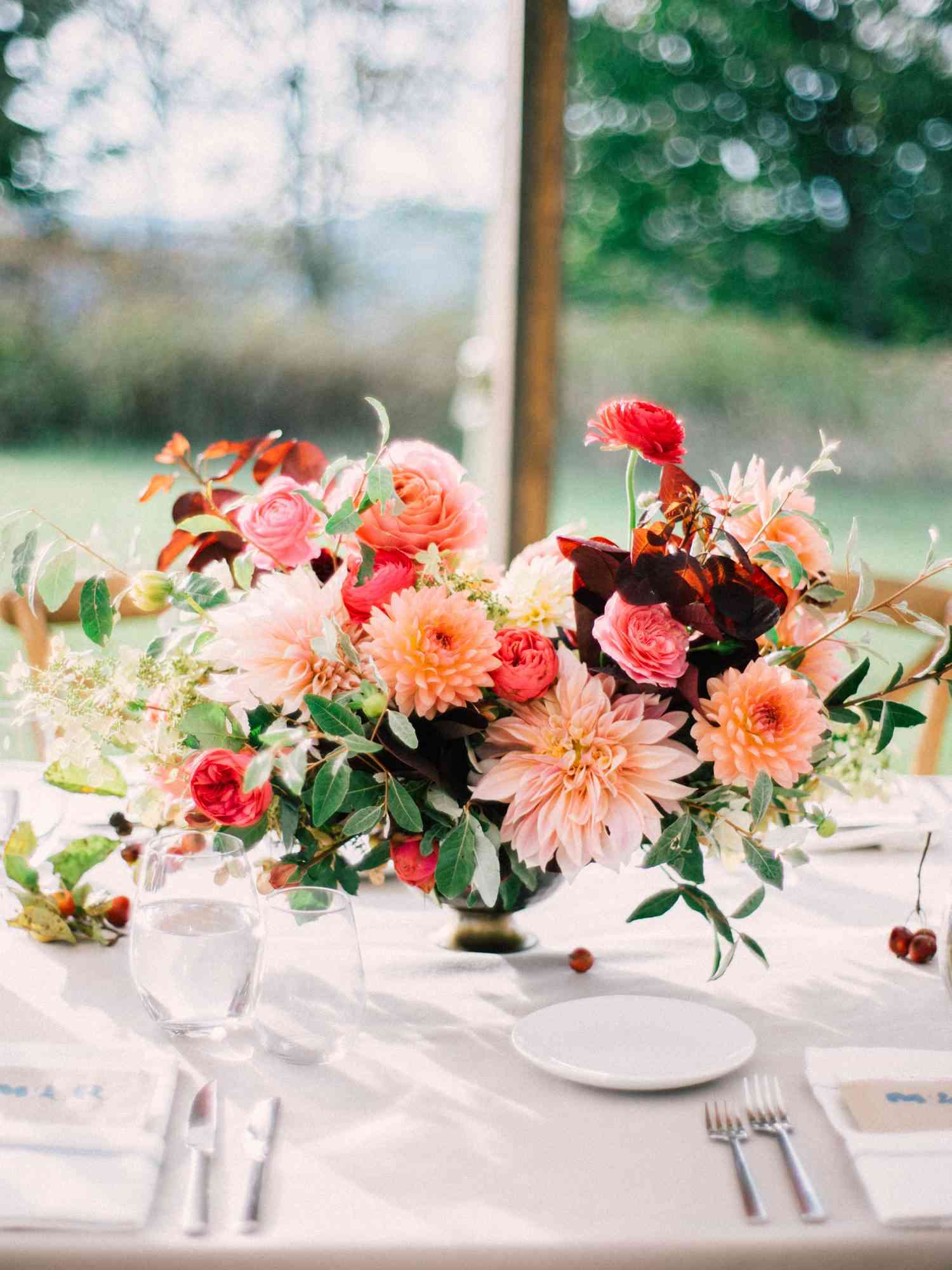 38 Fall Wedding Centerpieces for Every Aesthetic