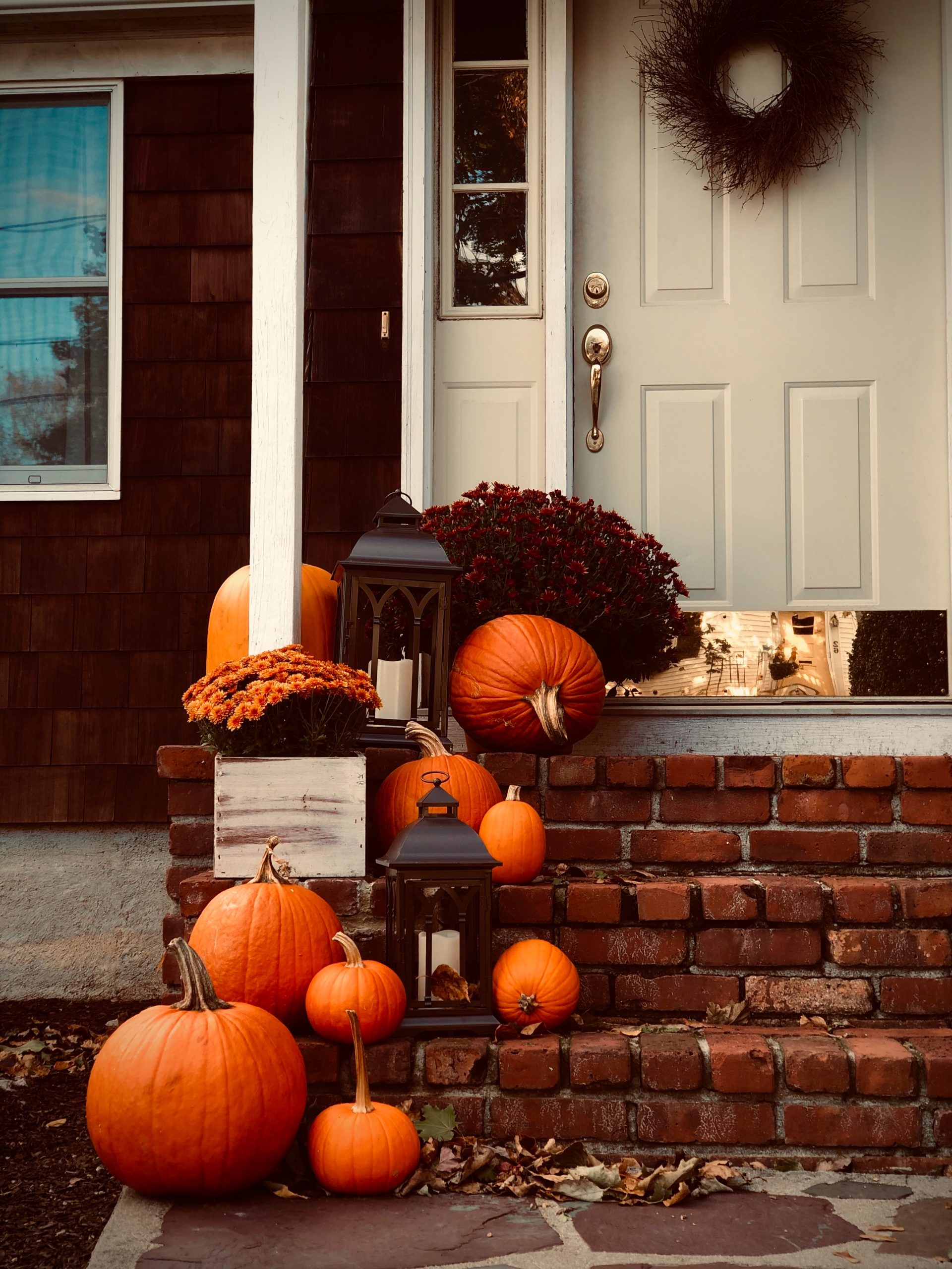 5 Trending Fall Porch Decor Ideas