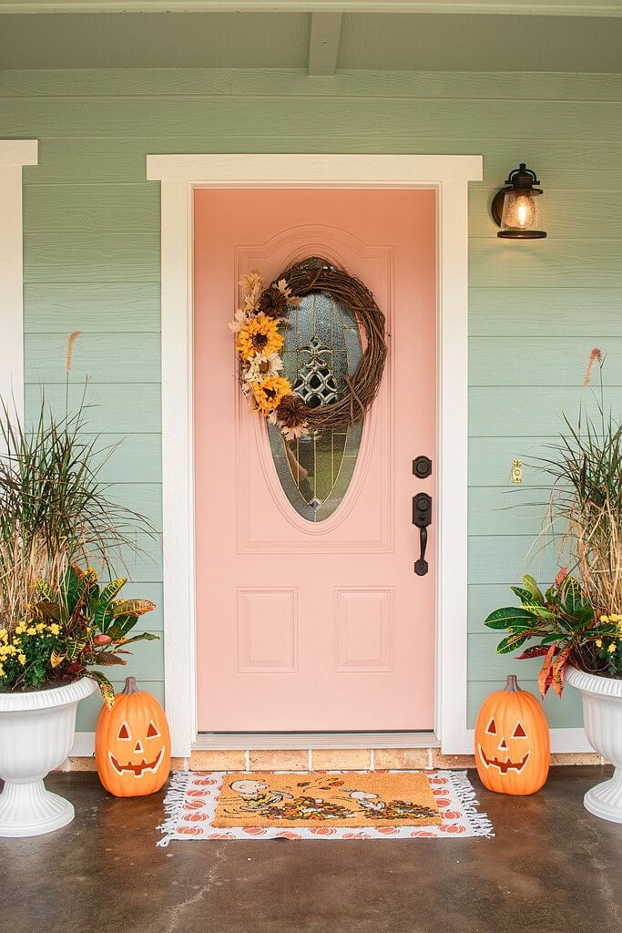 7 Decor Ideas for a Cozy Cottage Fall Porch